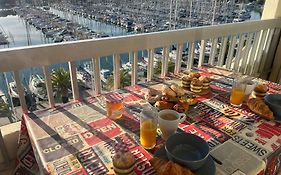 Studio avec terrasse et parking vue Port Camargue